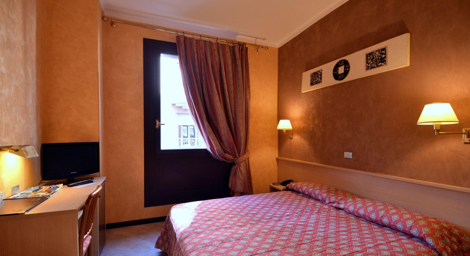 Hotel Plaza Torino Esterno foto