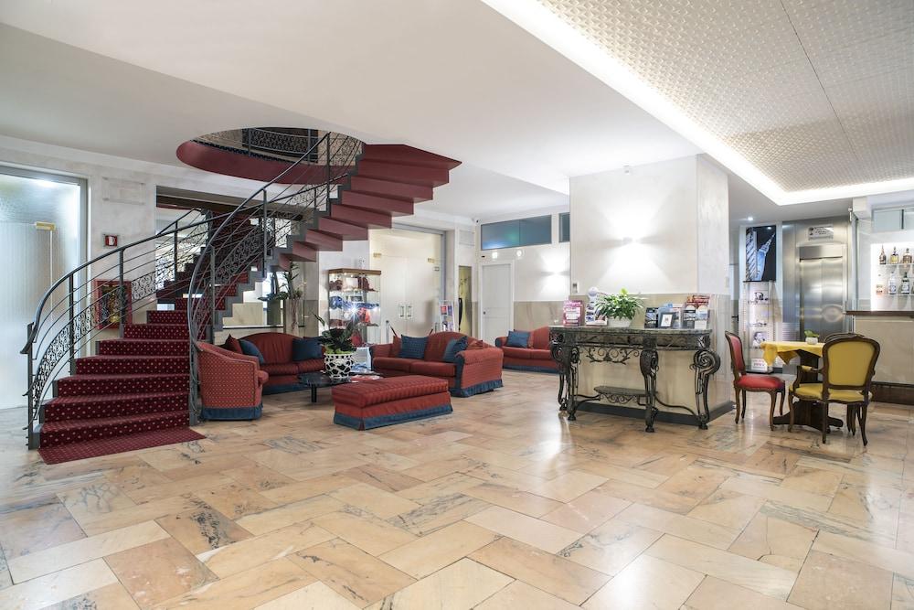Hotel Plaza Torino Esterno foto